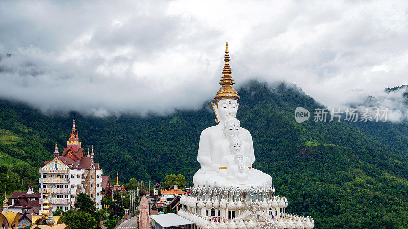 Wat Phra That Pha Son Kaew，泰国碧差汶省Khao Kho区